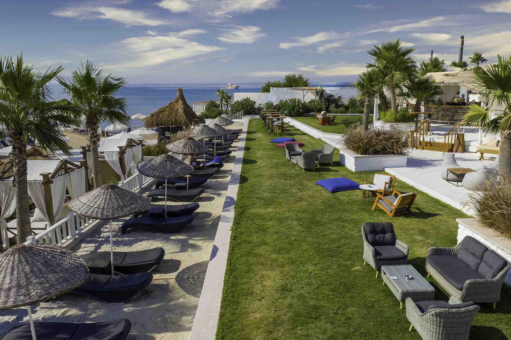 Seya Beach Lounge & Restoran