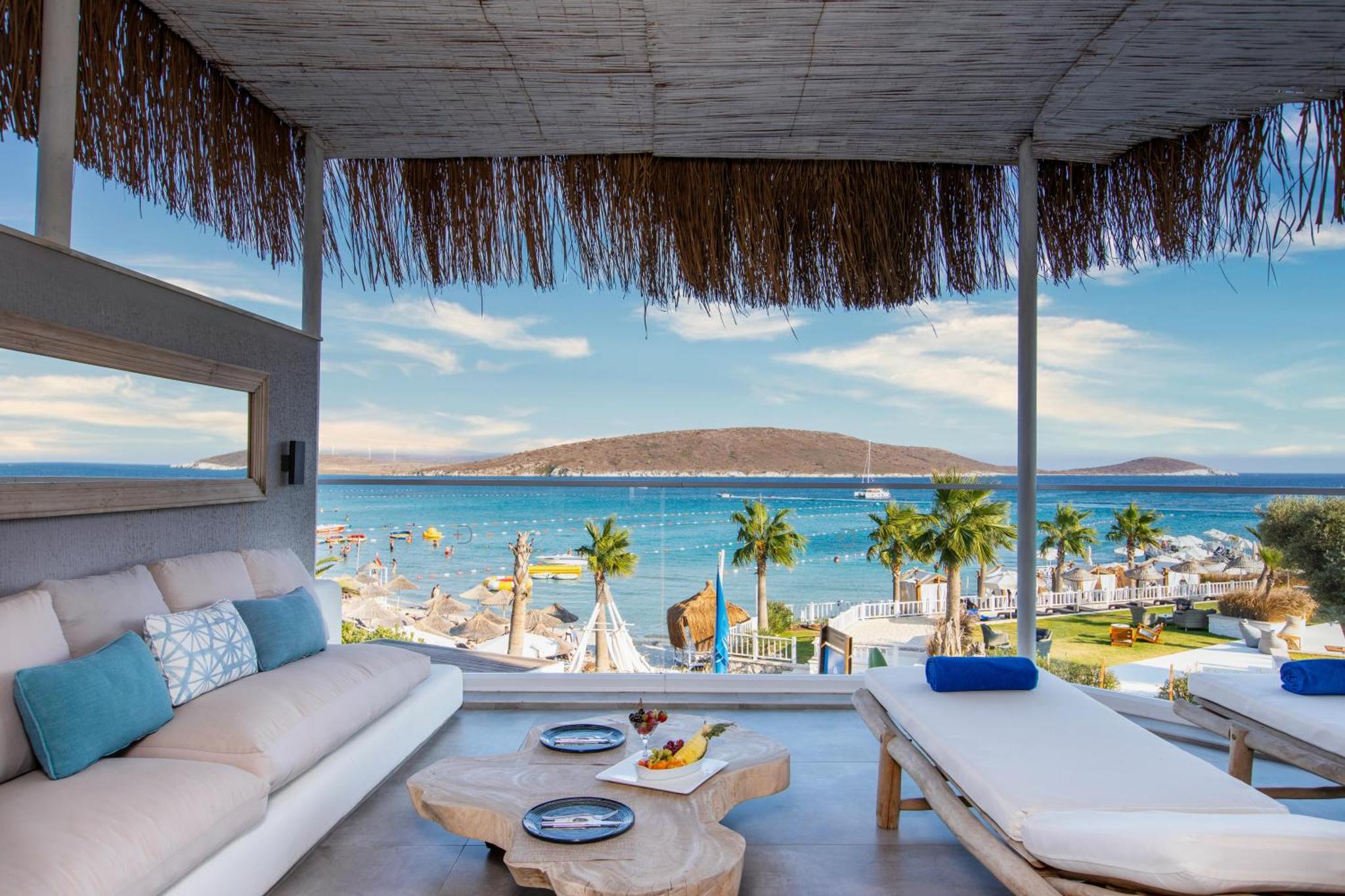 Design Plus Seya Beach Hotel - Manzara